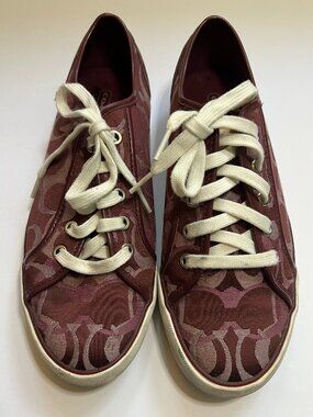 Coach Burgandy Dee Signature C Monogram Sneakers. W9b